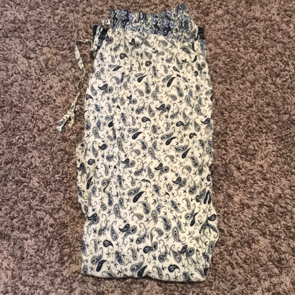 Light weight patterned pants